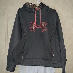 Under Armour pull over